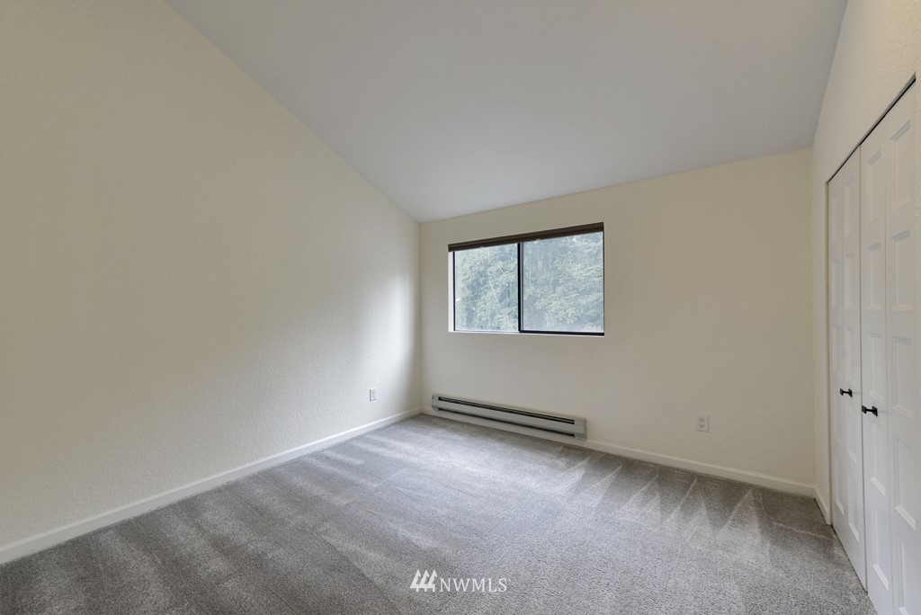 1850 Grant Avenue South, Unit E4 Renton, WA 98055 - Photo 13 of 27 Gallery Image 13