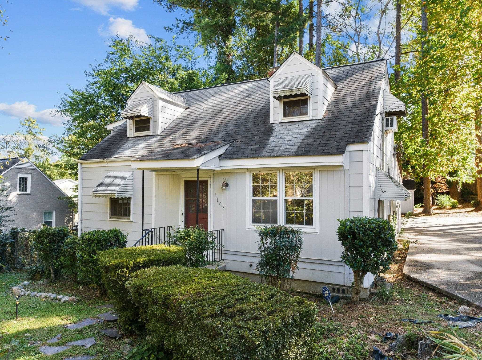1104 Grace Street Raleigh, NC 27604 - Photo 4 of 31 Photo 4