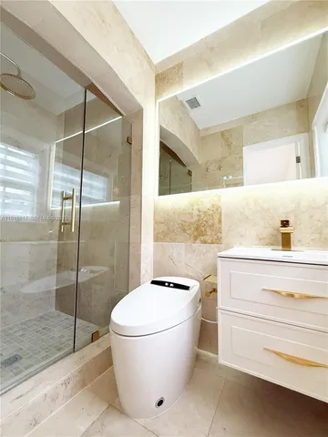 $11,500 | 5835 La Gorce Drive, Miami Beach, FL 33140