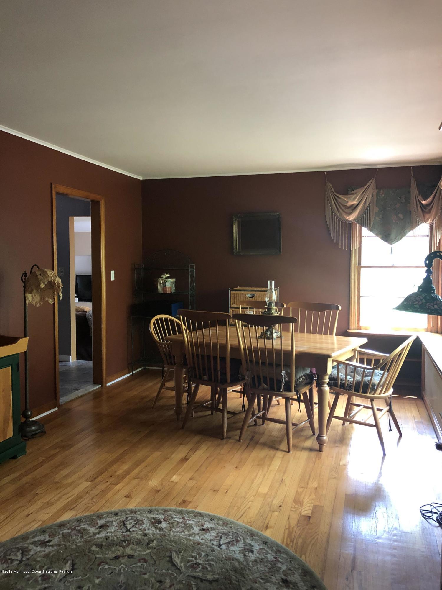 731 Holmdel Road Holmdel, NJ 07733 - Photo 20 of 20 731` Holmdel DR