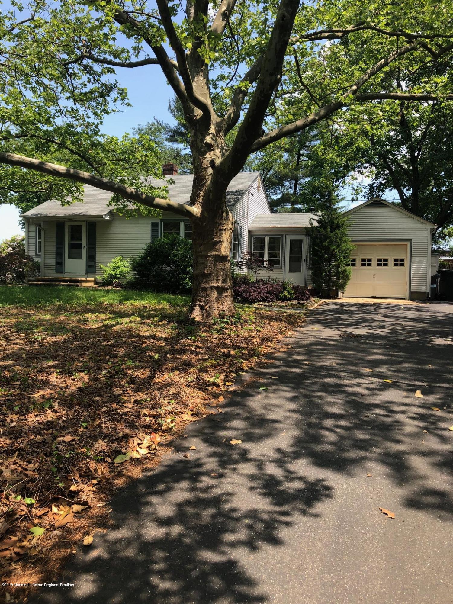731 Holmdel Road Holmdel, NJ 07733 - Photo 2 of 20 731 Holmdel RD front view