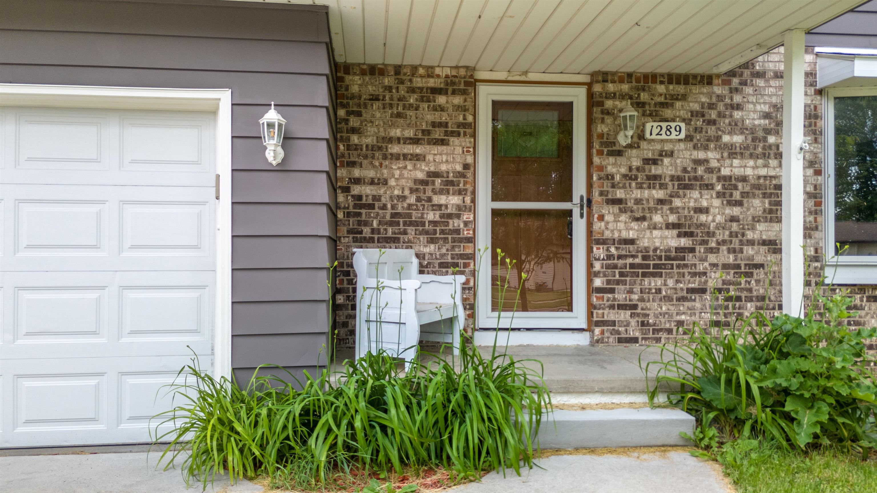 1289 Crossing Ridge Trail Sun Prairie, WI 53590 - Photo 6 of 51