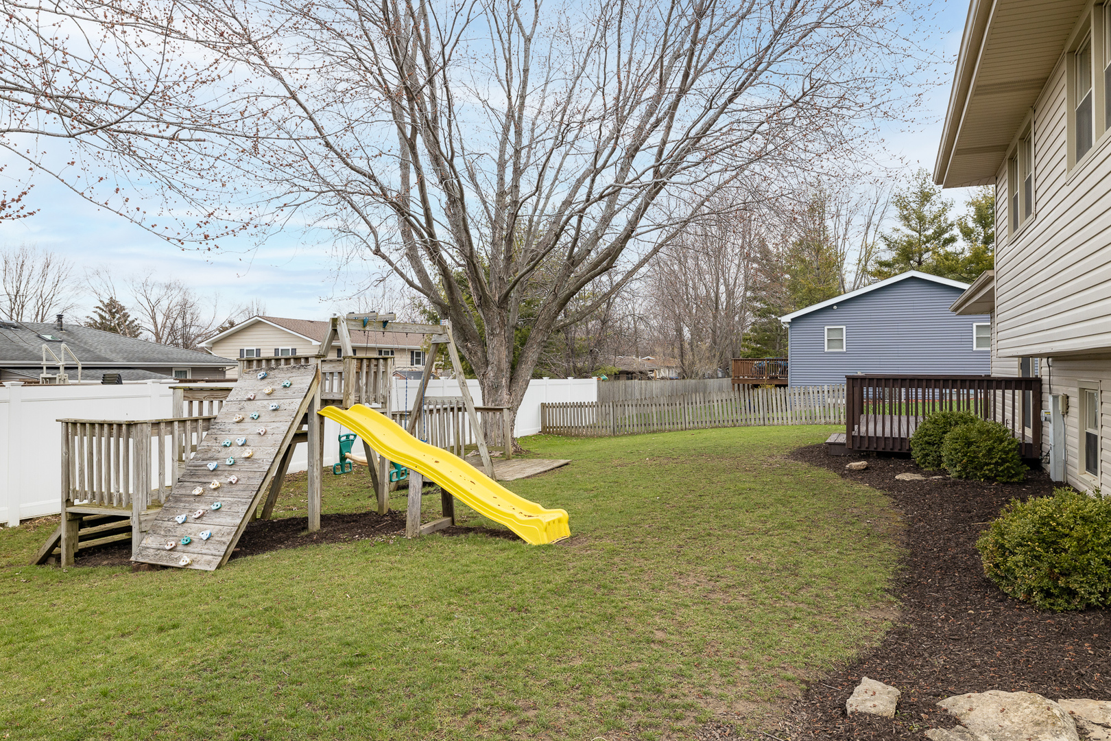 609 Schoolgate Road New Lenox, IL 60451 - Photo 3 of 16 Gallery Image 3
