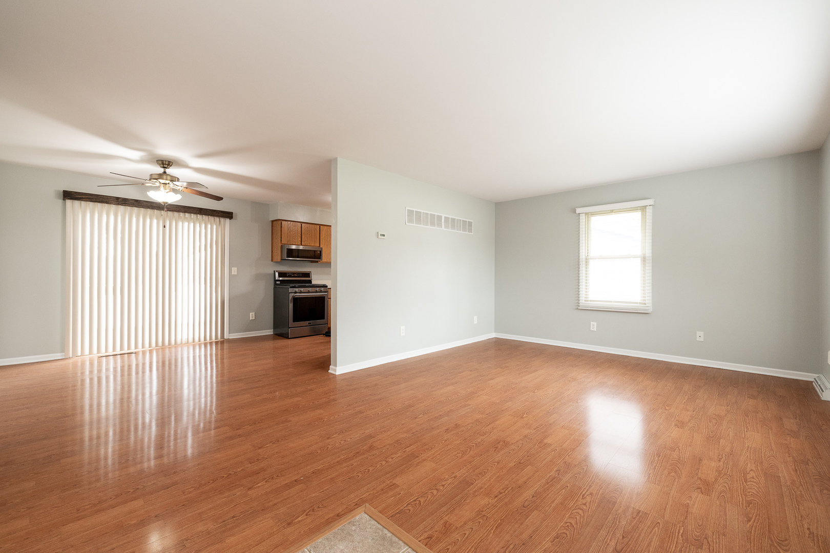 609 Schoolgate Road New Lenox, IL 60451 - Photo 7 of 16 Gallery Image 7