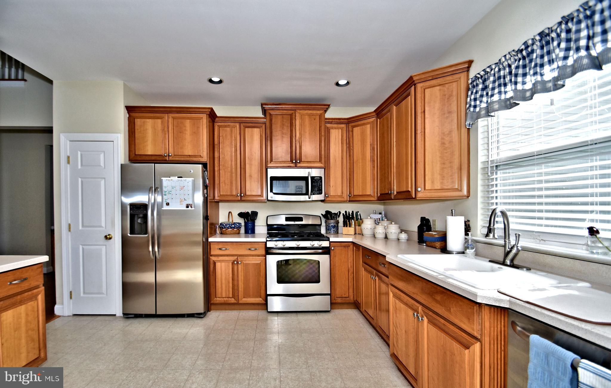 2204 Three Mile Run Road Perkasie, PA 18944 - Photo 13 of 31 Kitchen