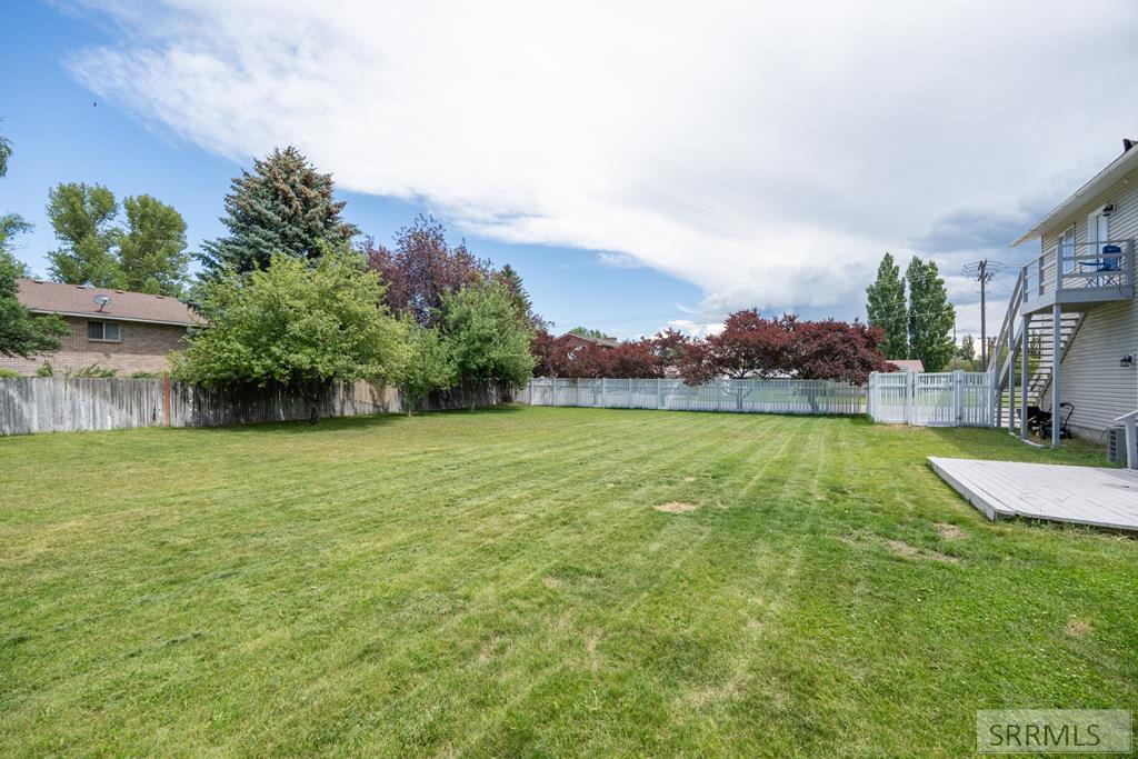 202 West 3rd South Sugar City, ID 83448 - Photo 11 of 52