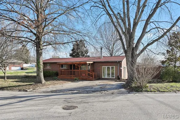 $169,900 | 4821 Wick-Mor Drive, Alton, IL 62002