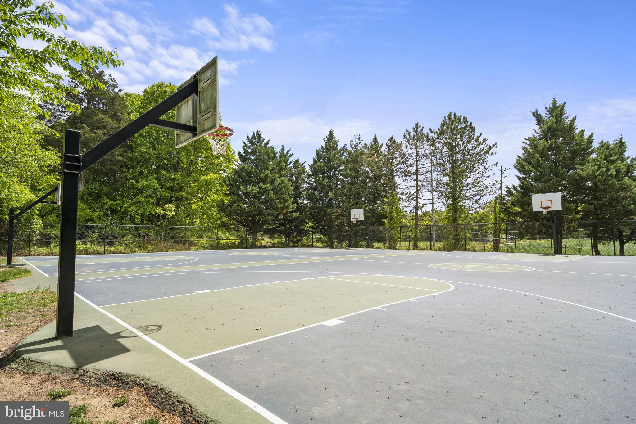 4668 Westfields Boulevard Chantilly, VA 20151 - Photo 39 of 45