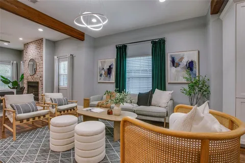 $489,000 | 322 South Brighton Avenue, Dallas, TX 75208