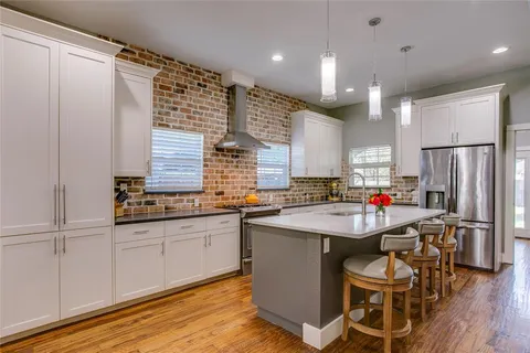 $499,000 | 322 South Brighton Avenue, Dallas, TX 75208