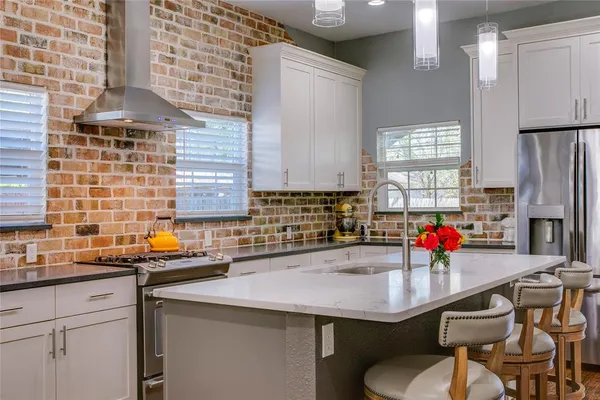 $499,000 | 322 South Brighton Avenue, Dallas, TX 75208