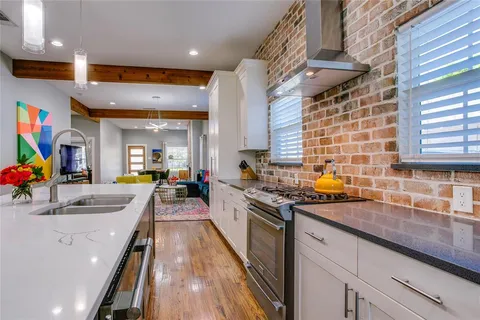 $499,000 | 322 South Brighton Avenue, Dallas, TX 75208