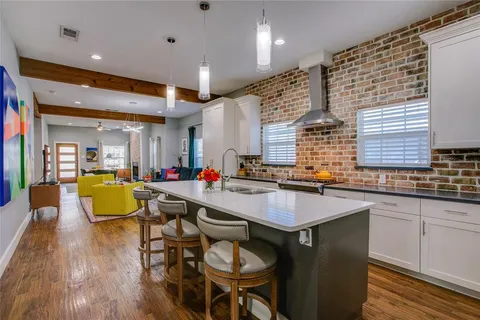 $499,000 | 322 South Brighton Avenue, Dallas, TX 75208