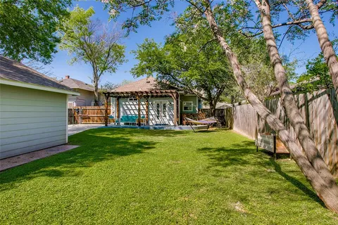 $489,000 | 322 South Brighton Avenue, Dallas, TX 75208