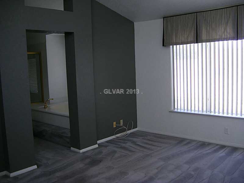 550 Heswall Court Henderson, NV 89014 - Photo 18 of 35 Master Bedroom.