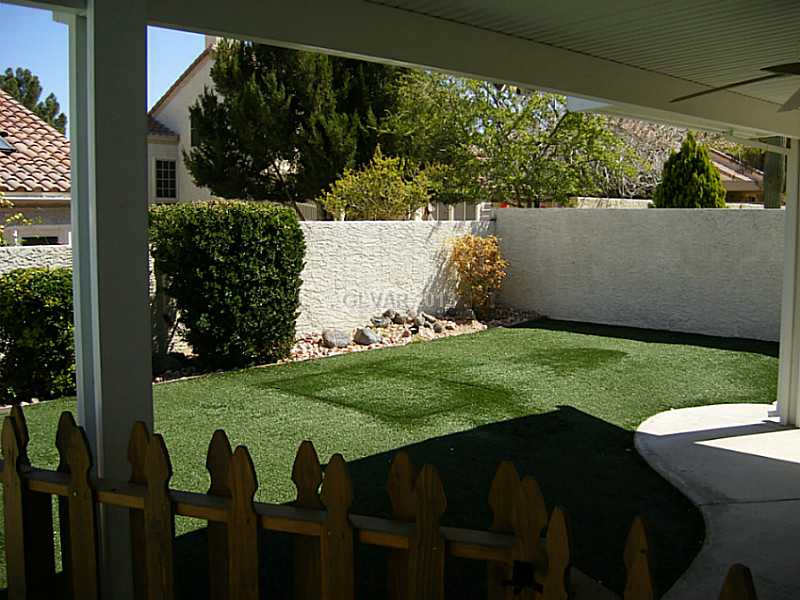 550 Heswall Court Henderson, NV 89014 - Photo 30 of 35 Yard/Garden.