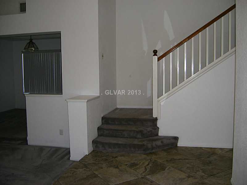 550 Heswall Court Henderson, NV 89014 - Photo 5 of 35 Entry Hall.