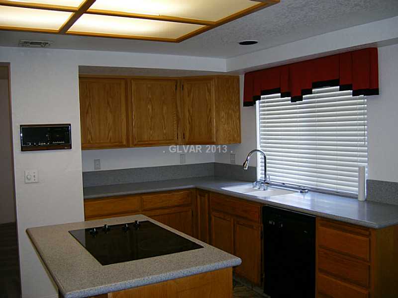550 Heswall Court Henderson, NV 89014 - Photo 8 of 35 Kitchen.