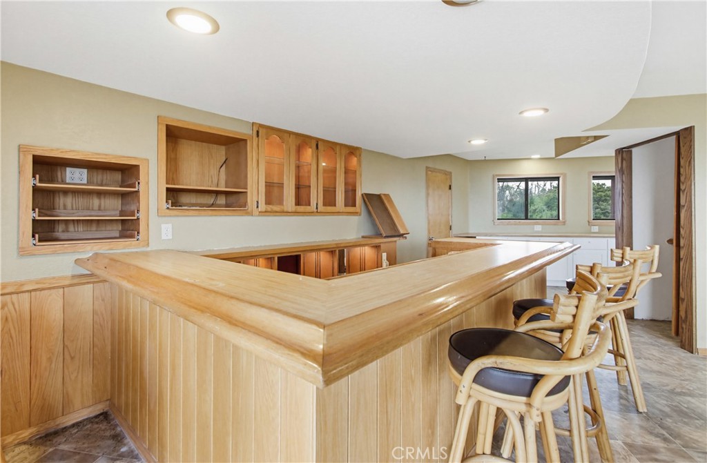 11905 Sierra Rojo Road Valley Center, CA 92082 - Photo 33 of 65 bar