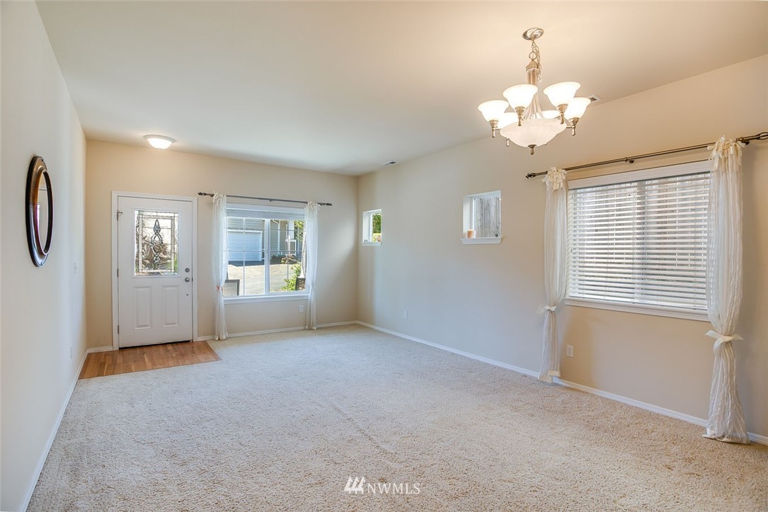 2715 232nd Street Southeast, Unit 52 Bothell, WA 98021 - Photo 4 of 25