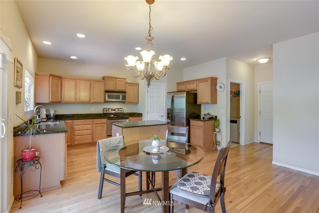 2715 232nd Street Southeast, Unit 52 Bothell, WA 98021 - Photo 6 of 25