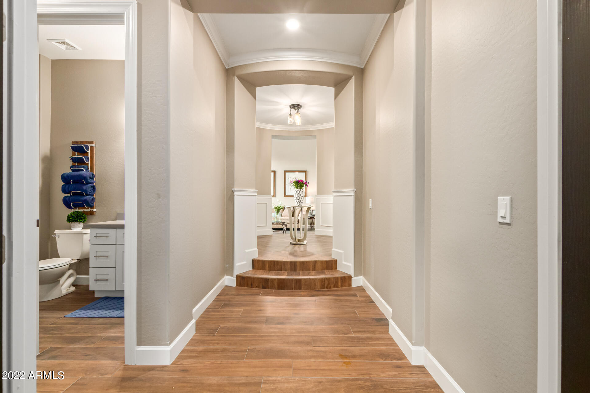 3296 East Vallejo Court Gilbert, AZ 85298 - Photo 73 of 122 Hallway