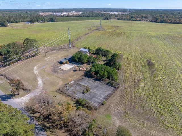 $274,800 | 218 Clubhouse Circle, St. George, SC 29477