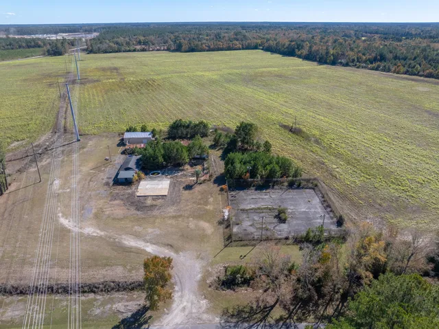 $274,800 | 218 Clubhouse Circle, St. George, SC 29477