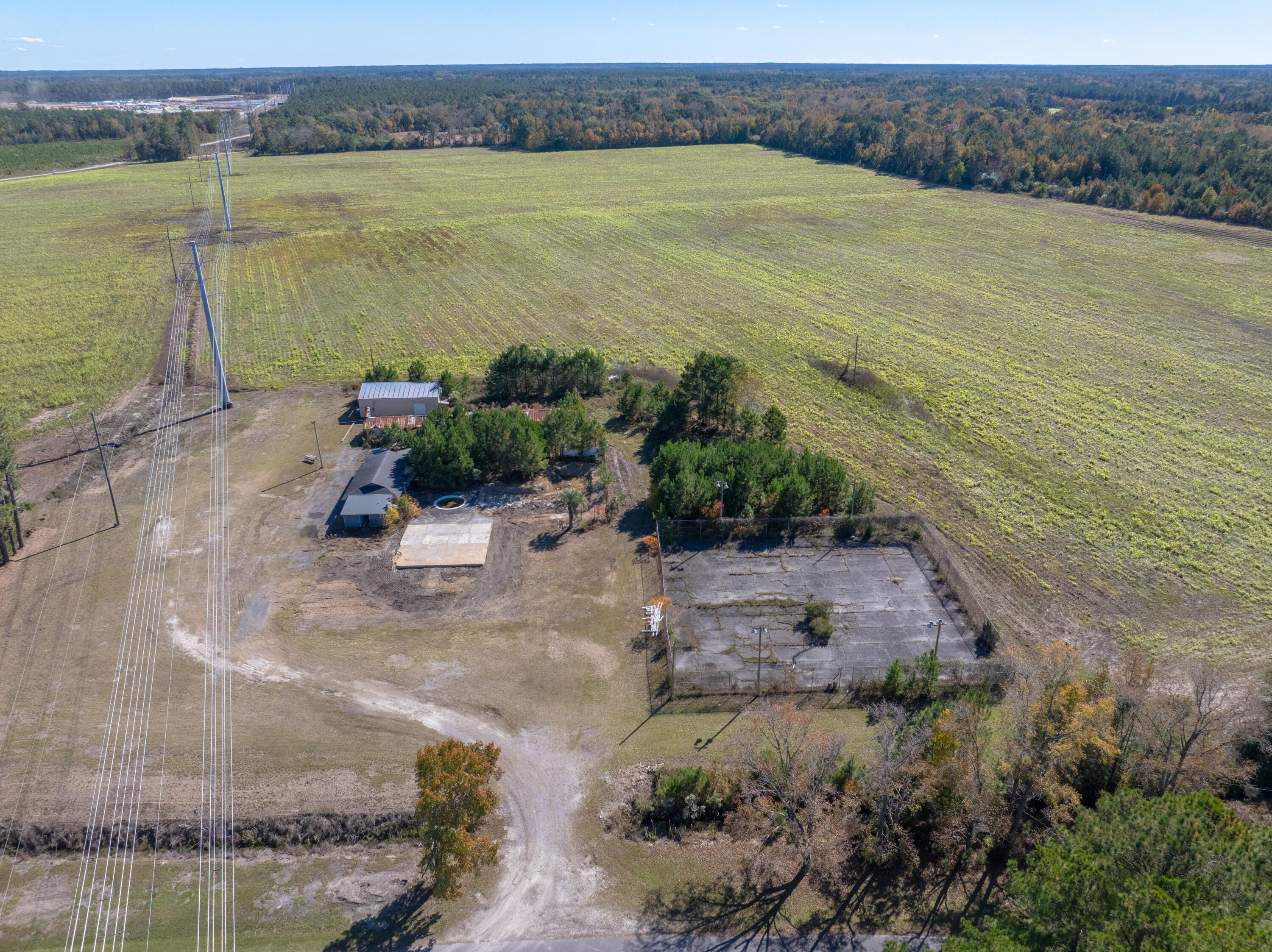 218 Clubhouse Circle St. George, SC 29477 - Photo 9 of 14 clubhouse 8