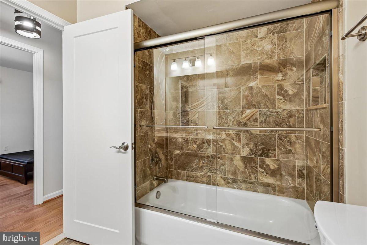 13909 Bethpage Lane Silver Spring, MD 20906 - Photo 19 of 60 Primary Bathroom