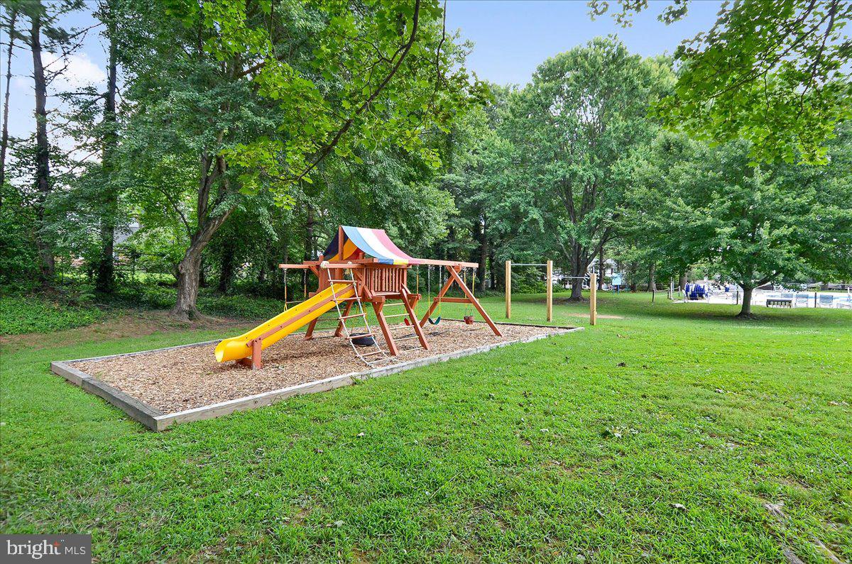 13909 Bethpage Lane Silver Spring, MD 20906 - Photo 38 of 60 Strathmore at Bel Pre Playground