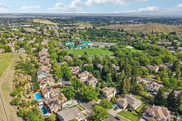 $849,000 | 2129 Fieldcrest Avenue, Fairfield, CA 94534