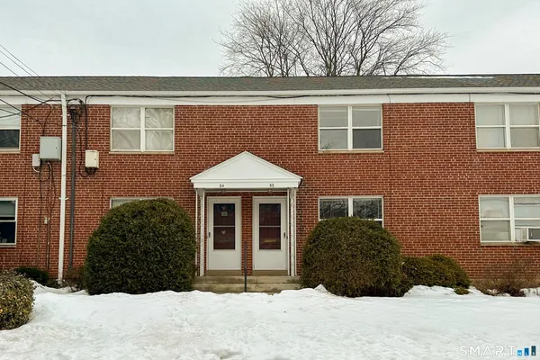 $2,095 | 52 Arnold Way, Unit 52, West Hartford, CT 06119