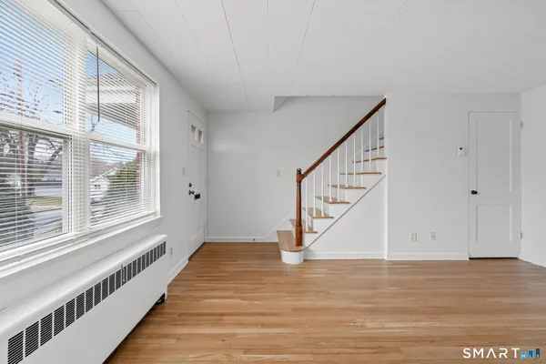 $2,095 | 52 Arnold Way, Unit 52, West Hartford, CT 06119