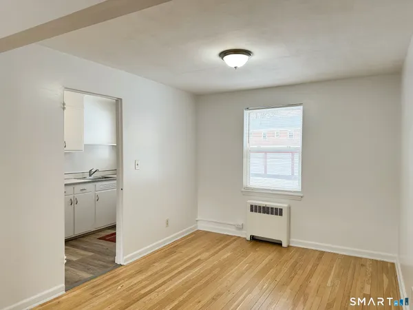 $2,095 | 52 Arnold Way, Unit 52, West Hartford, CT 06119