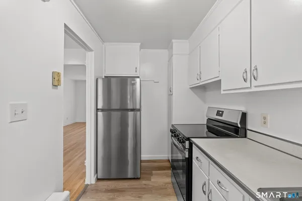 $2,095 | 52 Arnold Way, Unit 52, West Hartford, CT 06119