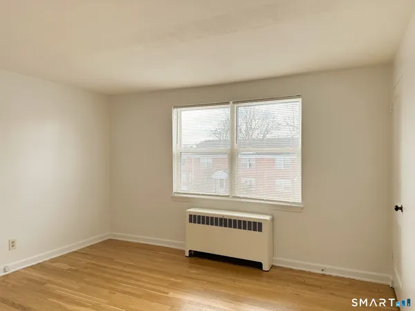 $2,095 | 52 Arnold Way, Unit 52, West Hartford, CT 06119