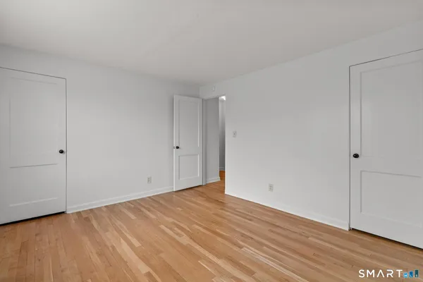 $2,095 | 52 Arnold Way, Unit 52, West Hartford, CT 06119