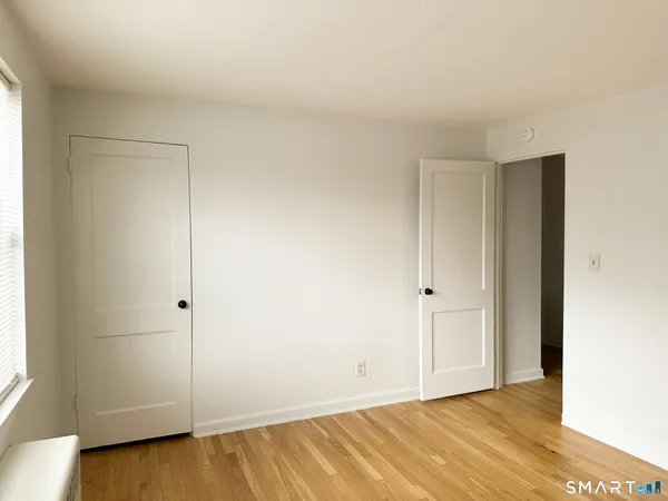 $2,095 | 52 Arnold Way, Unit 52, West Hartford, CT 06119