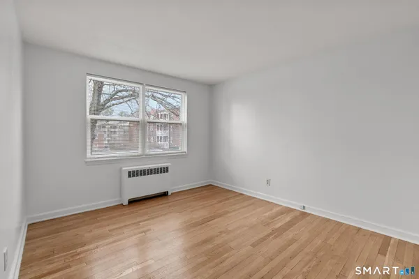 $2,095 | 52 Arnold Way, Unit 52, West Hartford, CT 06119