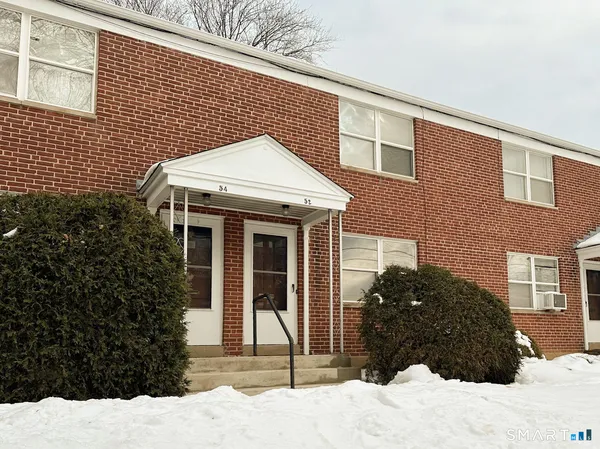 $2,095 | 52 Arnold Way, Unit 52, West Hartford, CT 06119