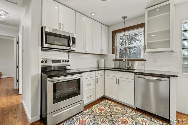 $349,900 | 1433 Lanvale Drive, St. Louis, MO 63119