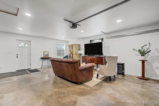 $349,900 | 1433 Lanvale Drive, St. Louis, MO 63119