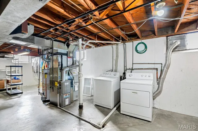 $349,900 | 1433 Lanvale Drive, St. Louis, MO 63119