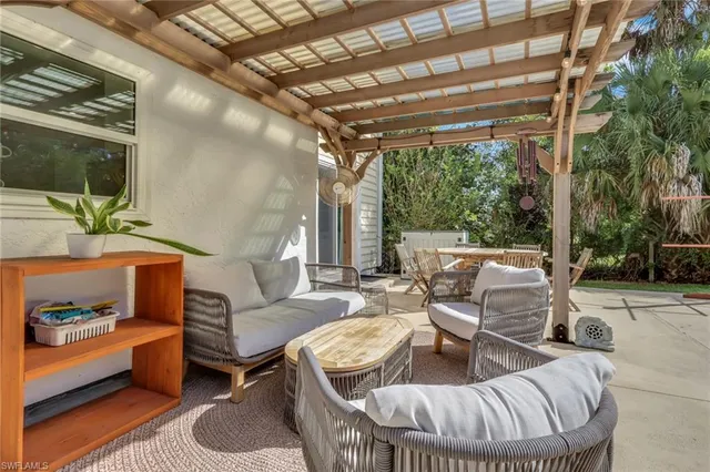 $1,459,000 | 5092 Boxwood Way, Naples, FL 34116