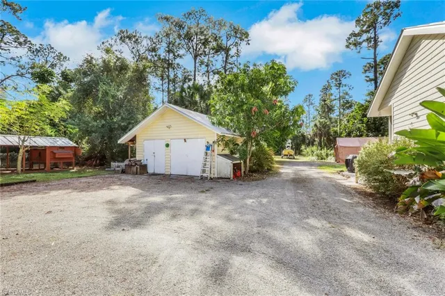 $1,459,000 | 5092 Boxwood Way, Naples, FL 34116