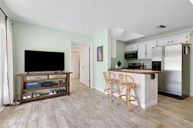 $1,425,000 | 5092 Boxwood Way, Naples, FL 34116