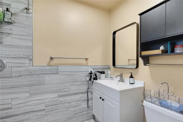 $1,459,000 | 5092 Boxwood Way, Naples, FL 34116