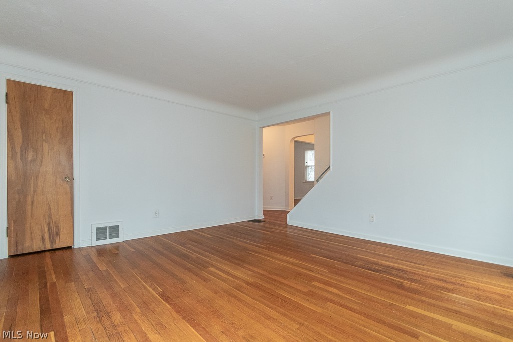 1775 Edgefield Road Lyndhurst, OH 44124 - Photo 4 of 35