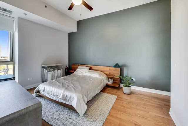 $3,200 | 230 West Division Street, Unit 1307, Chicago, IL 60610